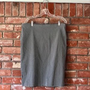 Houndstooth Pencil Skirt
